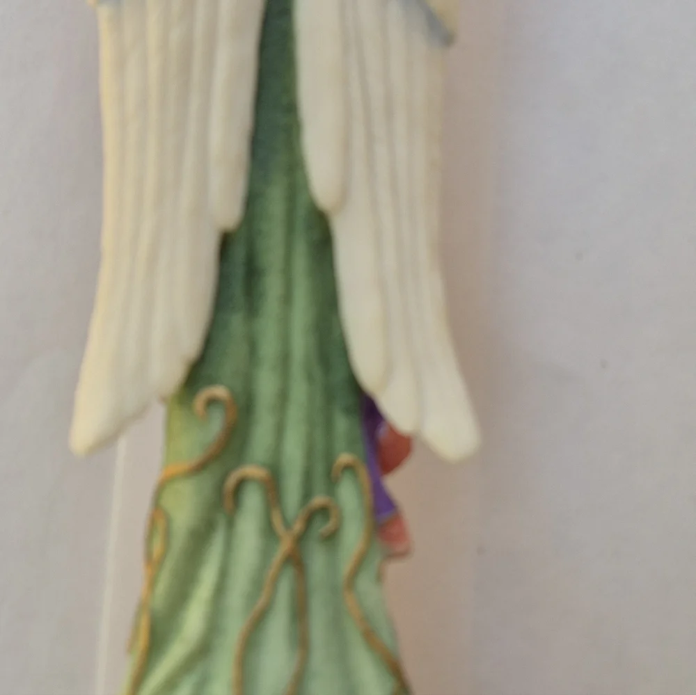 Lenox Angel of Harmony Figurine with Mandolin 1997 - Picture 10 of 15
